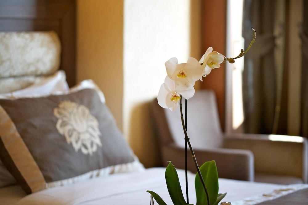 Grand Hilarium Hotel Istanbul Bagian luar foto