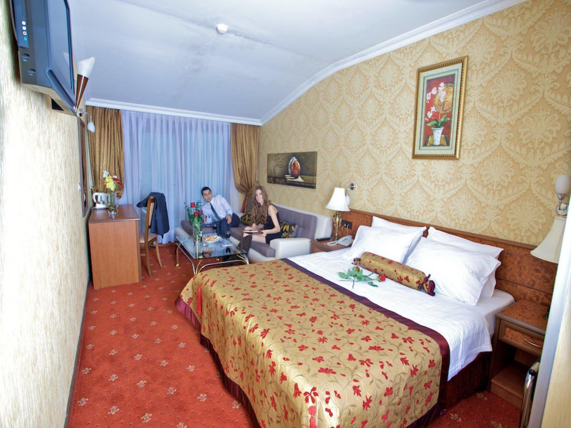 Grand Hilarium Hotel Istanbul Bagian luar foto