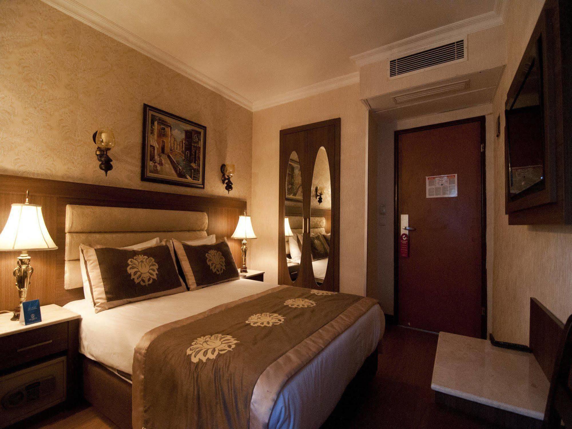 Grand Hilarium Hotel Istanbul Bagian luar foto
